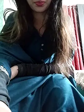 Snapshot of Noor_Darliing chatting on 12-01-25, 03:06 Noor Darliing online show from 12-01-25, 03:06