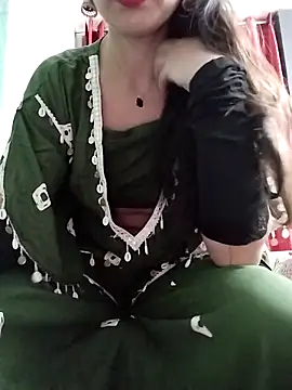 Noor Darliing online show from 04-13-26, 03:17