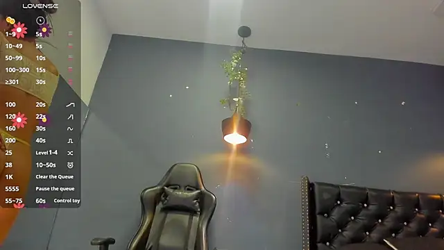 Sophiietaylor online show from 11-27-25, 11:34