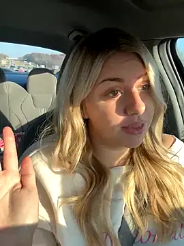 Snapshot of nicolesugarr chatting on 11-14-25, 08:40 nicolesugarr online show from 11-14-25, 08:40