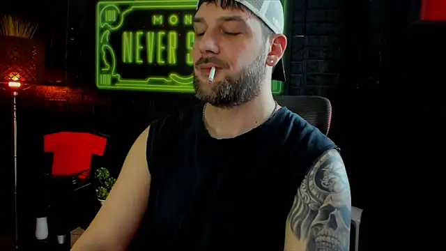 LexXHardy online show from 02-20-25, 01:19