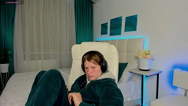 Kathlyn  Heath online show from 02-13-25, 08:13