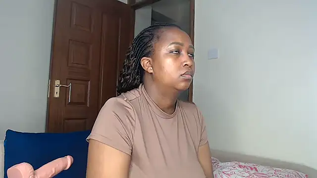 Snapshot of NIKKIE_LOVE chatting on 07-18-26, 11:08 NIKKIE LOVE online show from 07-18-26, 11:08