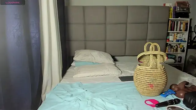 suhaila suus online show from 03-22-26, 11:52