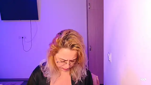 Snapshot of freyyamore1 chatting on 03-02-26, 07:37 freyyamore1 online show from 03-02-26, 07:37