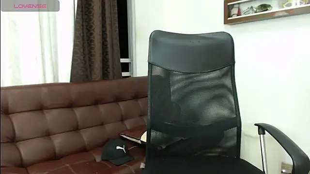 Snapshot of michacosio chatting on 10-04-25, 02:53 michacosio online show from 10-04-25, 02:53