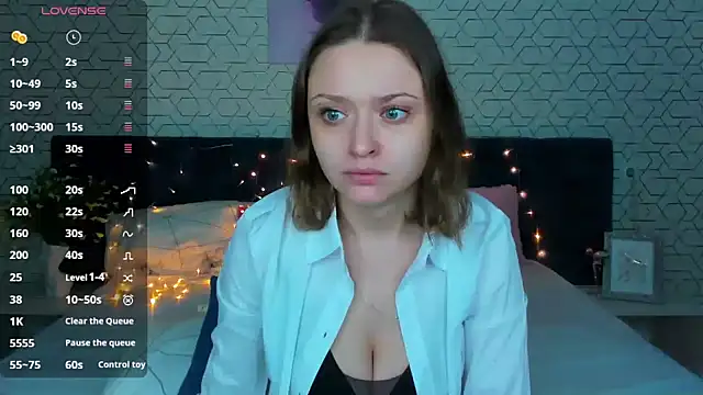 Snapshot of Linda_Bryant chatting on 01-26-25, 12:26 Linda Bryant online show from 01-26-25, 12:26