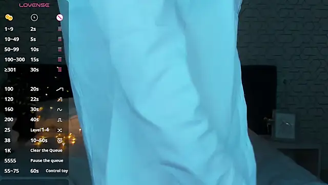 Snapshot of Linda_Bryant chatting on 01-26-25, 03:27 Linda Bryant online show from 01-26-25, 03:27