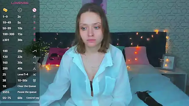 Snapshot of Linda_Bryant chatting on 02-01-25, 03:19 Linda Bryant online show from 02-01-25, 03:19