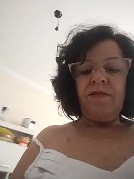 Snapshot of mariy522 chatting on 11-17-25, 11:49 mariy522 online show from 11-17-25, 11:49