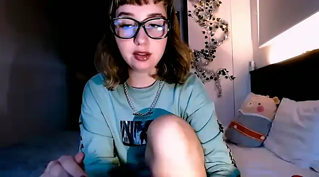 Cosmo Riri online show from 12-29-24, 04:38