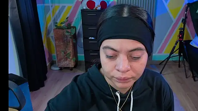 Cuttiealice online show from 10-03-25, 12:02