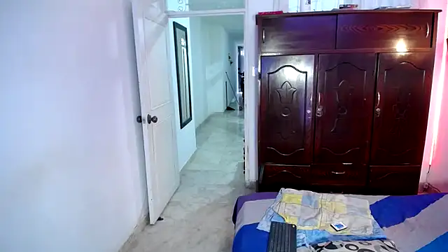 ivonne  hott1 online show from 03-07-25, 09:06