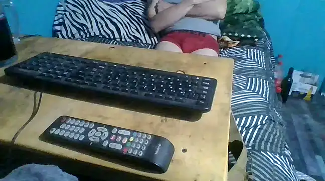 malekon76 online show from 12-31-24, 08:04