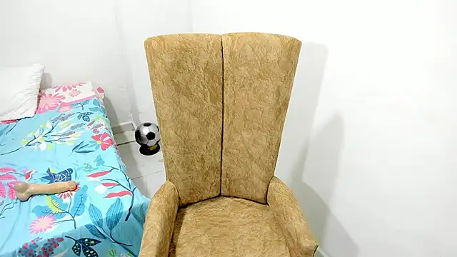 Snapshot of sofiapaola chatting on 12-14-24, 04:01 sofiapaola online show from 12-14-24, 04:01