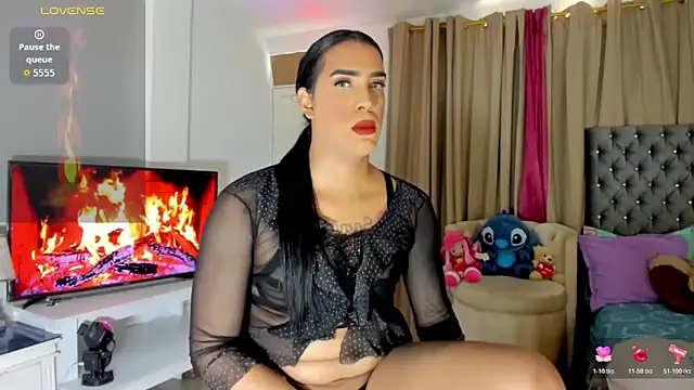 Samra Naugthy online show from 04-18-26, 03:38