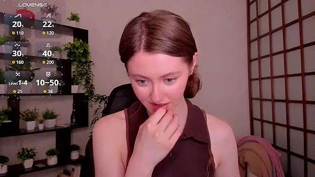 Snapshot of KateCuddle chatting on 03-02-26, 07:26 KateCuddle online show from 03-02-26, 07:26