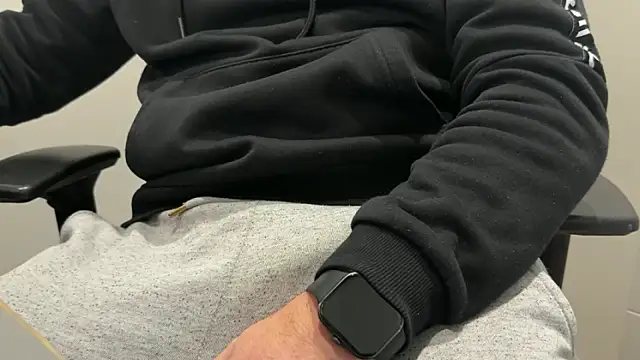 Snapshot of rickyi2023 chatting on 03-19-26, 02:21 rickyi2023 online show from 03-19-26, 02:21