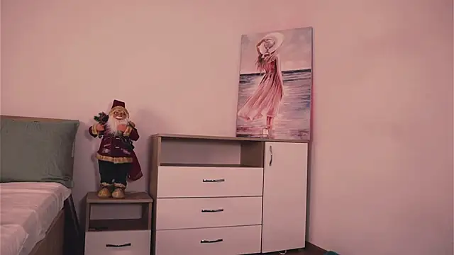 Misslullu online show from 12-04-25, 02:37