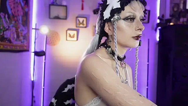 Snapshot of insania_9999_ chatting on 02-09-26, 03:38 insania 9999 online show from 02-09-26, 03:38