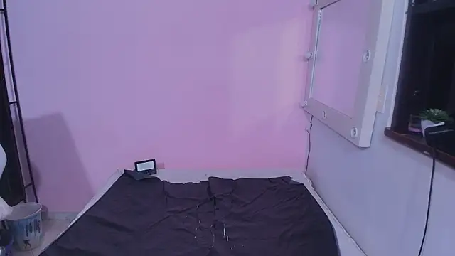 Snapshot of celeste_sea chatting on 02-25-25, 07:14 celeste sea online show from 02-25-25, 07:14