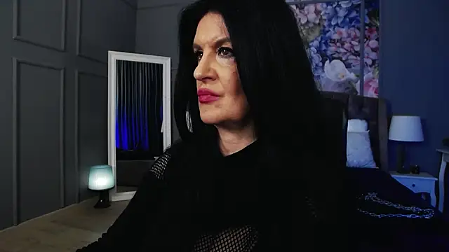 Snapshot of DomMelissaW chatting on 12-22-25, 11:57 DomMelissaW online show from 12-22-25, 11:57