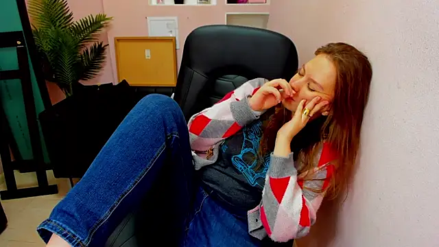 Persephoni online show from 09-13-25, 04:07