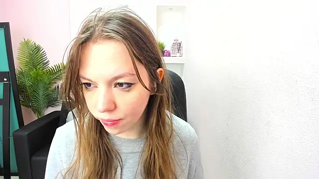 Persephoni online show from 12-13-25, 08:47