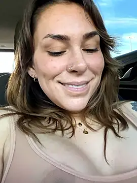 Snapshot of LeaGambit__ chatting on 01-12-26, 06:13 LeaGambit online show from 01-12-26, 06:13