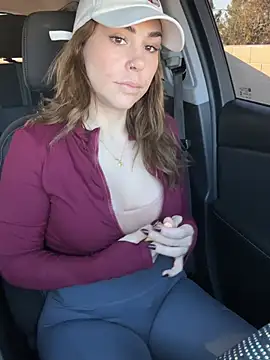 LeaGambit   online show from 03-12-26, 03:40