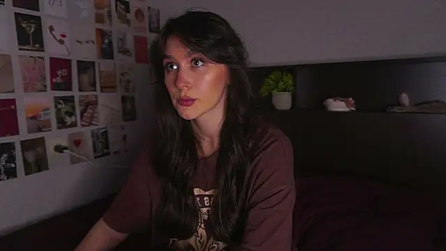 Snapshot of itssophiie chatting on 09-11-25, 02:39 itssophiie online show from 09-11-25, 02:39