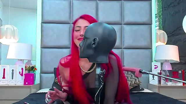 Snapshot of AllissaBrowm chatting on 11-08-25, 04:18 AllissaBrowm online show from 11-08-25, 04:18