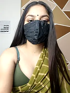 Snapshot of _desigori chatting on 02-13-25, 04:11  desigori online show from 02-13-25, 04:11