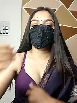 Snapshot of _desigori chatting on 02-28-25, 03:59  desigori online show from 02-28-25, 03:59