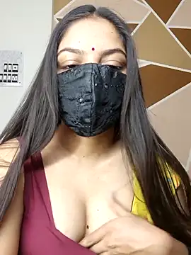 Snapshot of _desigori chatting on 03-18-25, 03:31  desigori online show from 03-18-25, 03:31