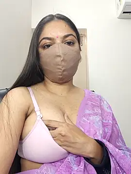 Snapshot of _desigori chatting on 02-09-26, 03:43 desigori online show from 02-09-26, 03:43