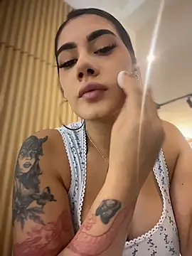 Snapshot of clarachanelricek chatting on 10-27-25, 07:07 clarachanelricek online show from 10-27-25, 07:07