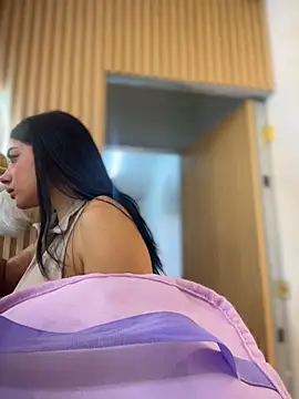 Snapshot of clarachanelricek chatting on 10-31-25, 08:10 clarachanelricek online show from 10-31-25, 08:10