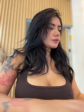 Snapshot of clarachanelricek chatting on 12-13-25, 07:53 clarachanelricek online show from 12-13-25, 07:53