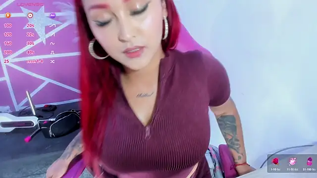 Snapshot of lucy_beatifull chatting on 03-05-26, 10:39 lucy beatifull online show from 03-05-26, 10:39