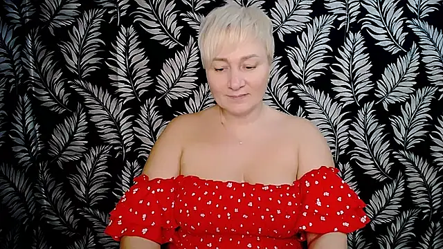 Snapshot of Olivia_playful chatting on 12-15-24, 04:48 Olivia playful online show from 12-15-24, 04:48