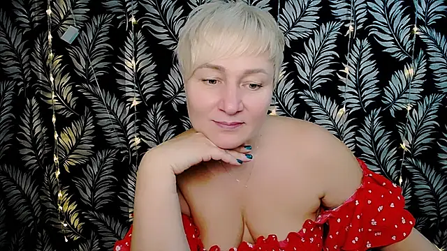 Snapshot of Olivia_playful chatting on 12-24-24, 12:22 Olivia playful online show from 12-24-24, 12:22