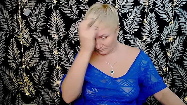 Snapshot of Olivia_playful chatting on 12-31-24, 03:31 Olivia playful online show from 12-31-24, 03:31