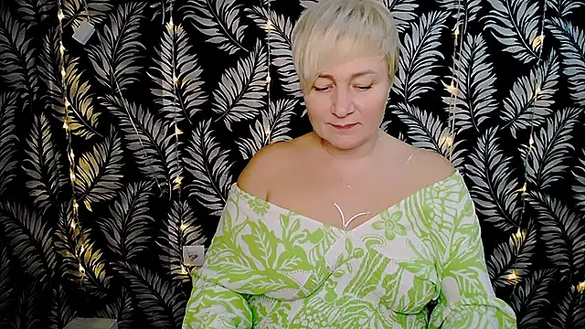 Snapshot of Olivia_playful chatting on 01-07-25, 03:44 Olivia playful online show from 01-07-25, 03:44