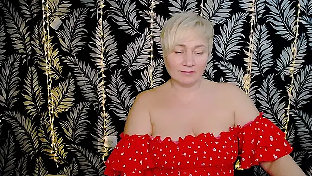 Snapshot of Olivia_playful chatting on 02-08-25, 03:31 Olivia playful online show from 02-08-25, 03:31