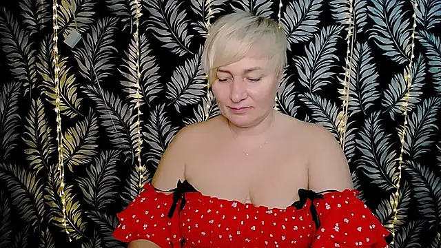 Snapshot of Olivia_playful chatting on 02-16-25, 03:38 Olivia playful online show from 02-16-25, 03:38