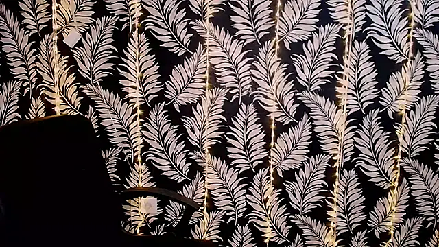 Snapshot of Olivia_playful chatting on 02-17-25, 12:38 Olivia playful online show from 02-17-25, 12:38