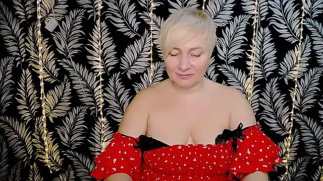 Snapshot of Olivia_playful chatting on 02-20-25, 12:15 Olivia playful online show from 02-20-25, 12:15