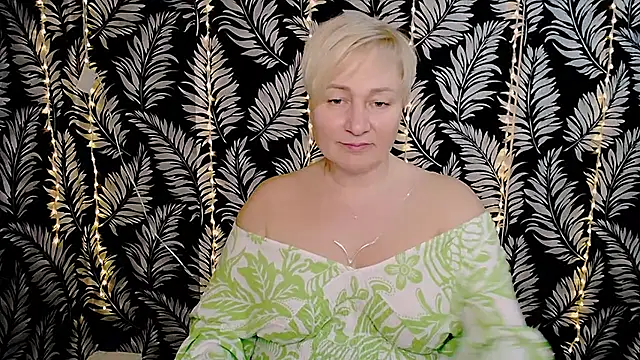 Snapshot of Olivia_playful chatting on 03-01-25, 03:38 Olivia playful online show from 03-01-25, 03:38