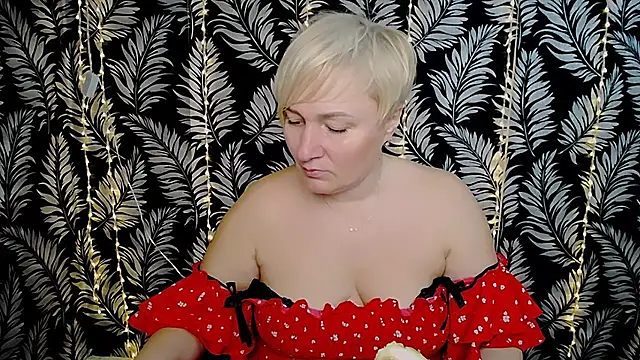 Snapshot of Olivia_playful chatting on 03-17-25, 12:25 Olivia playful online show from 03-17-25, 12:25